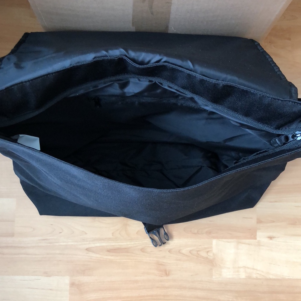 FILA bag - Picture 6 of 13